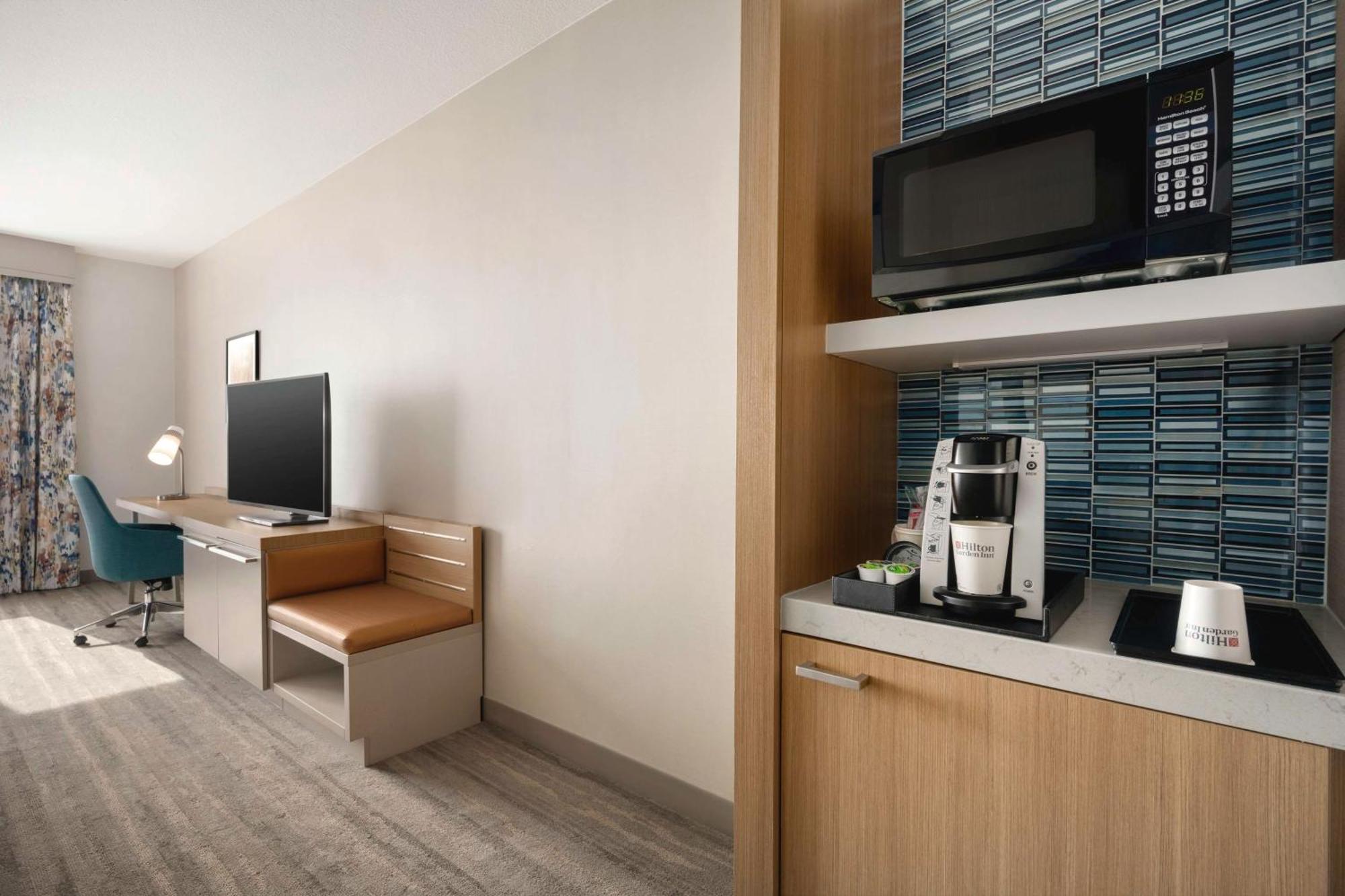 Hilton Garden Inn Fort Collins Extérieur photo